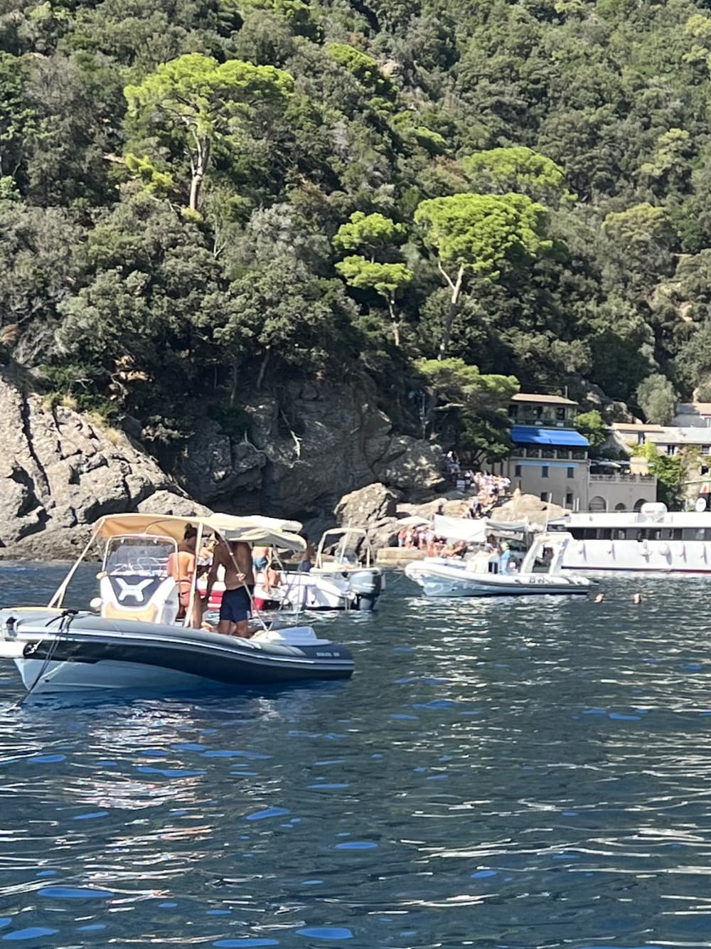 Dagtocht langs de kust van Portofino: Boottocht, ontspanning en snorkelen bij het Christusbeeld van de Afgrond.