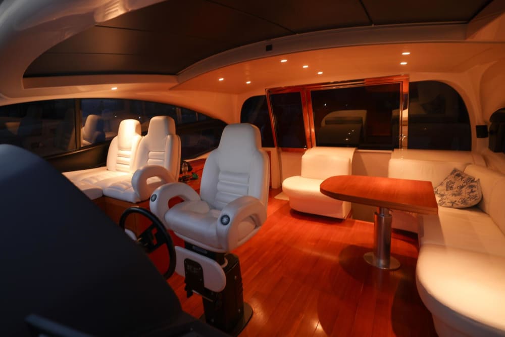 Discover the Amalfi Coast aboard the Pershing 62