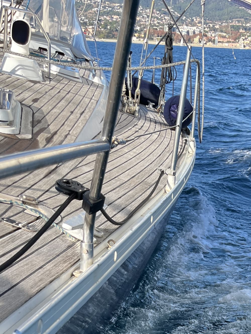 Sail along the Costa Brava: a perfect day on a sailboat