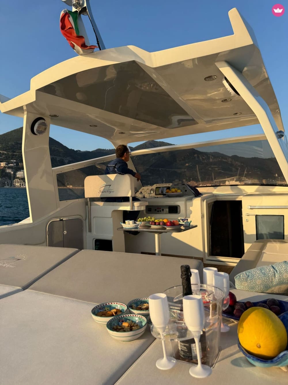 Ολοήμερη εκδρομή με σκάφος στην ακτή Αμάλφι