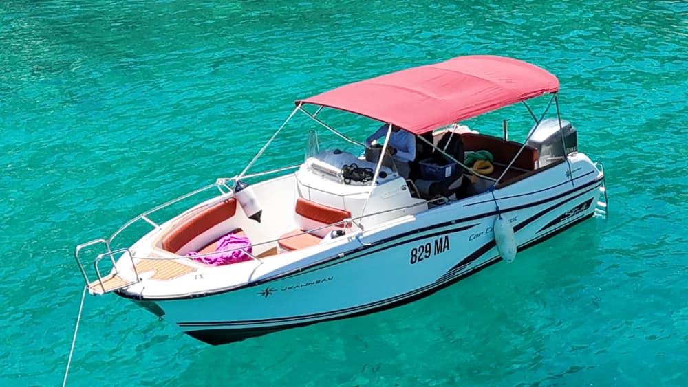 Makarska: Heldags privat båttur med kapten Marko