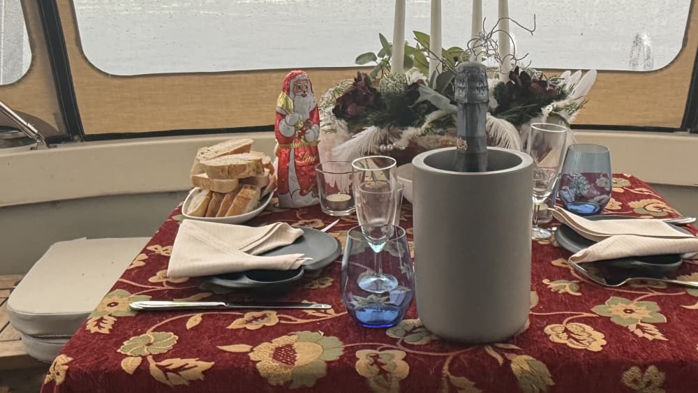 Croisière sur les lacs de Berlin avec fondue suisse
pour 4 personnes exclusivement