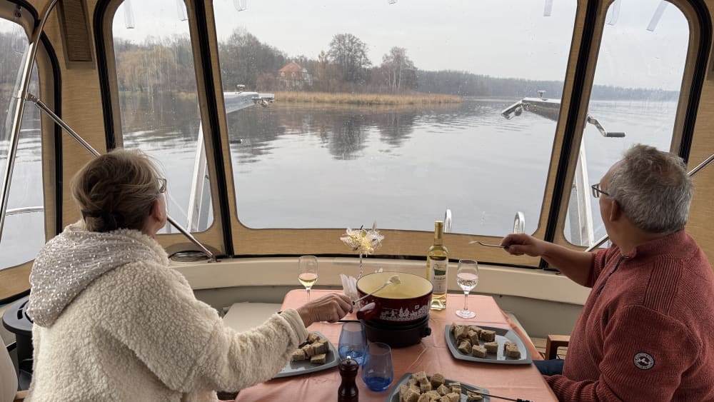 Berliner Seen-Kreuzfahrt mit Schweizer Fondue
nur für 4 Personen
