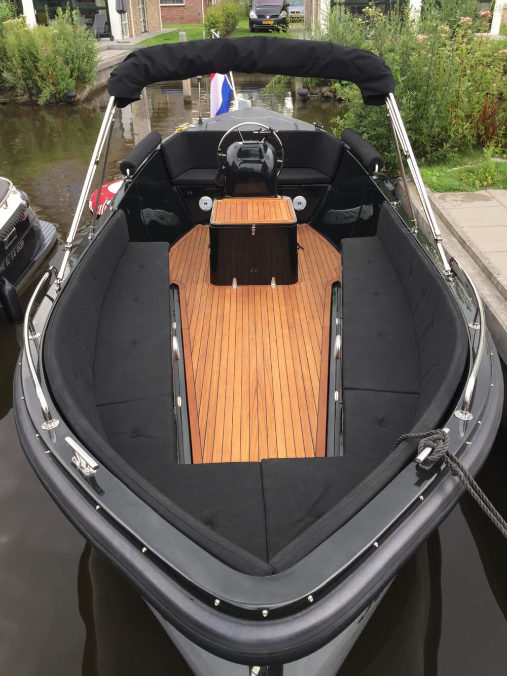 Privécruise van 3 uur – Sneek, meren en verborgen waterwegen