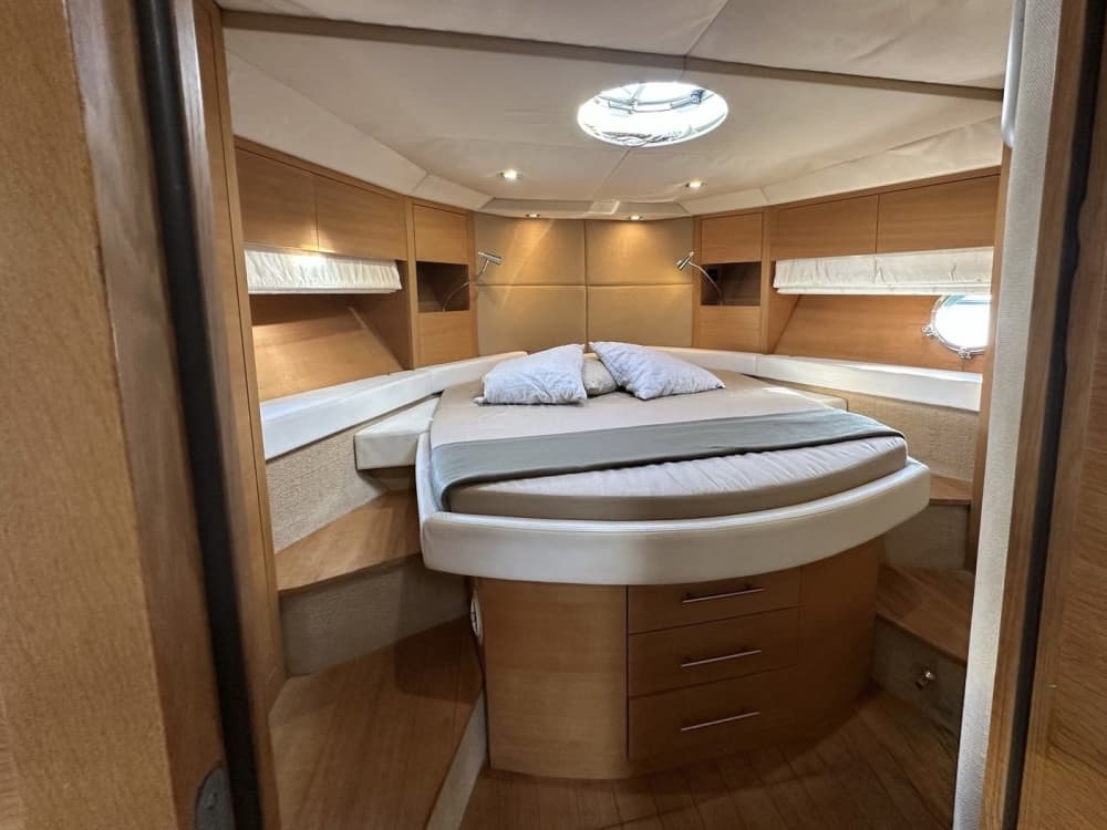 Descubra Ischia a partir do mar.