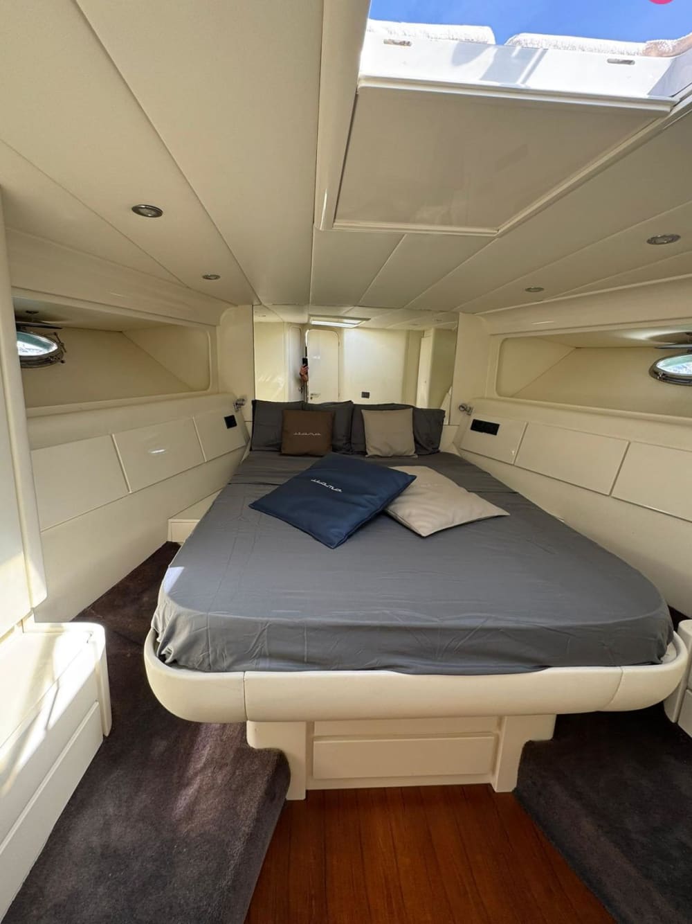 A day in Naples, Positano, and Ischia