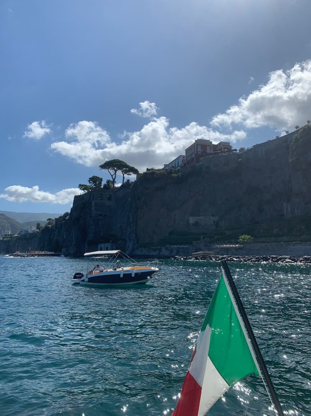 Discovering Capri from the Sea