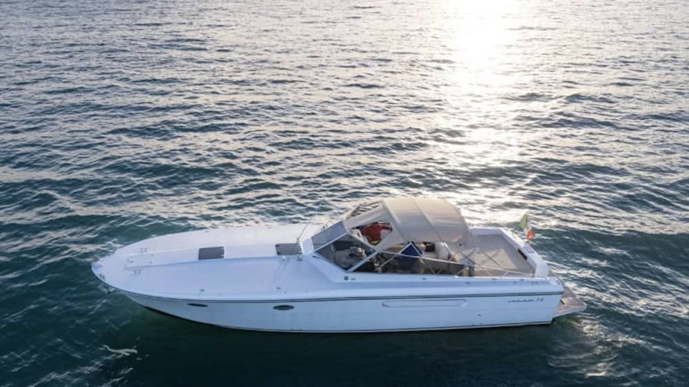 Côte de Sorrente vue de la mer