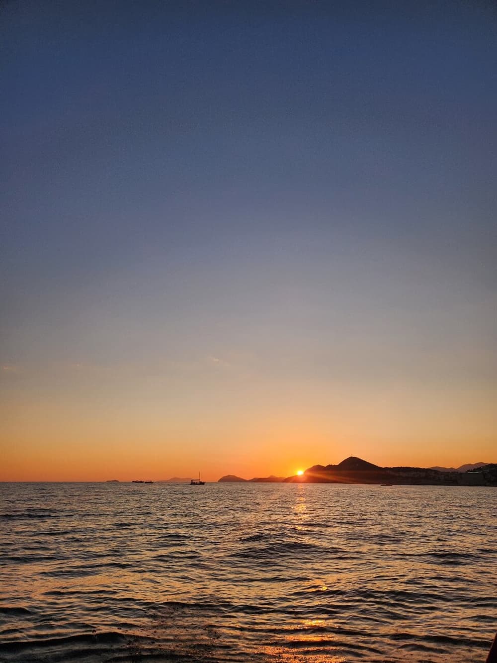 Χρυσή Ώρα στο Ντουμπρόβνικ: Κρουαζιέρα με ηλιοβασίλεμα και παράκτια θέα