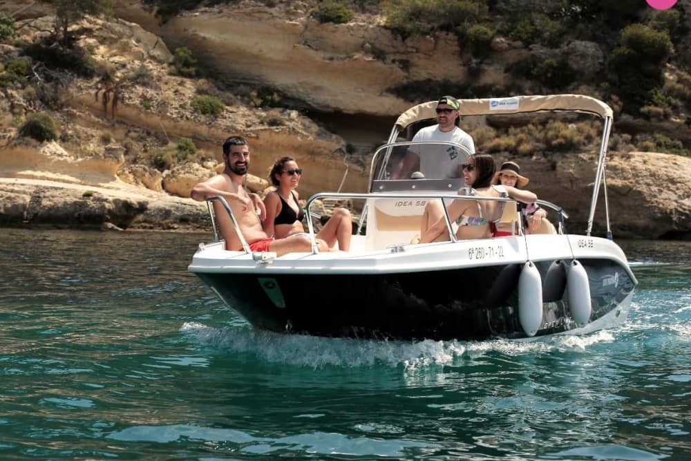 Criques cachées et eaux cristallines de Majorque – Une journée complète de découverte côtière