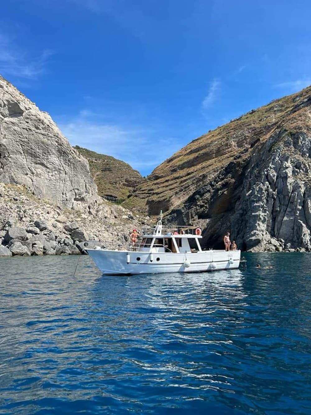 Ischia in Azzurro: snorkeling e meraviglia da Forio