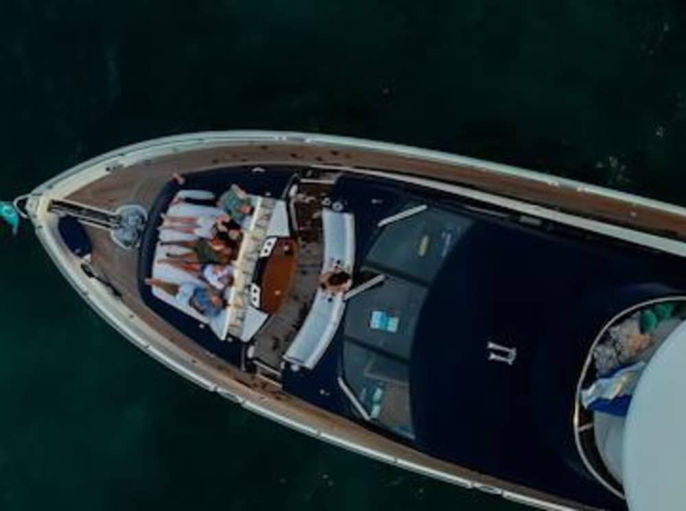 VIP Friends Yacht Party