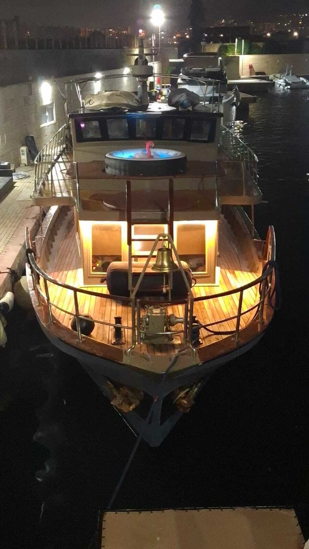 Capri 360° – Tour Completo dal Mare