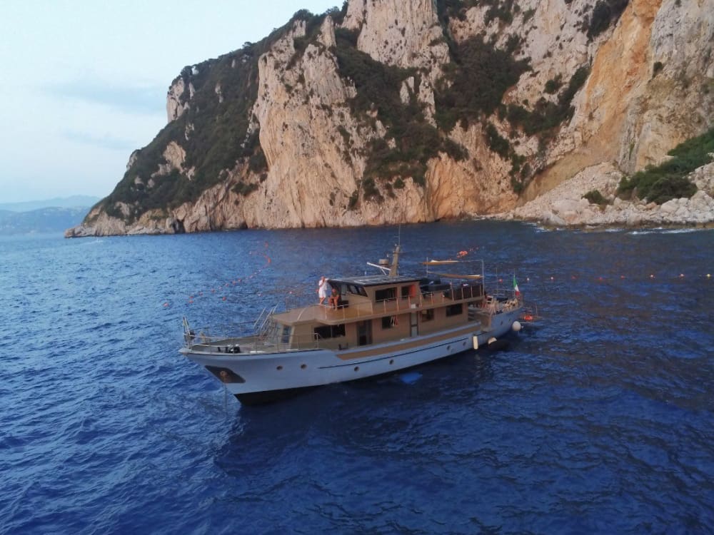 Capri 360° – Tour Completo dal Mare