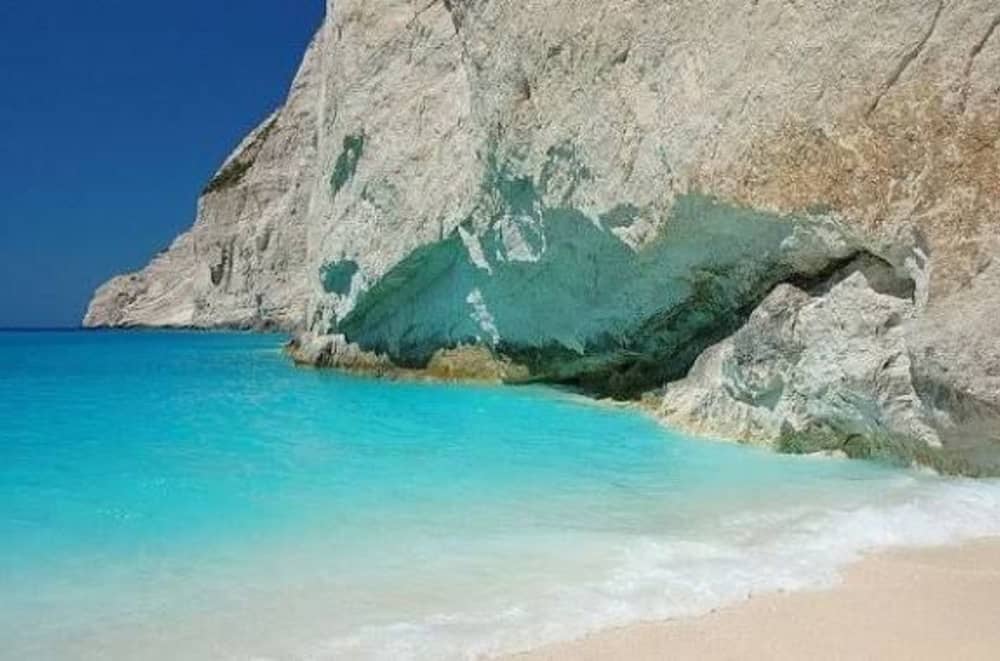 Dagtocht rond het eiland Zakynthos: scheepswrak, blauwe grotten, Schildpaddeneiland en verborgen stranden