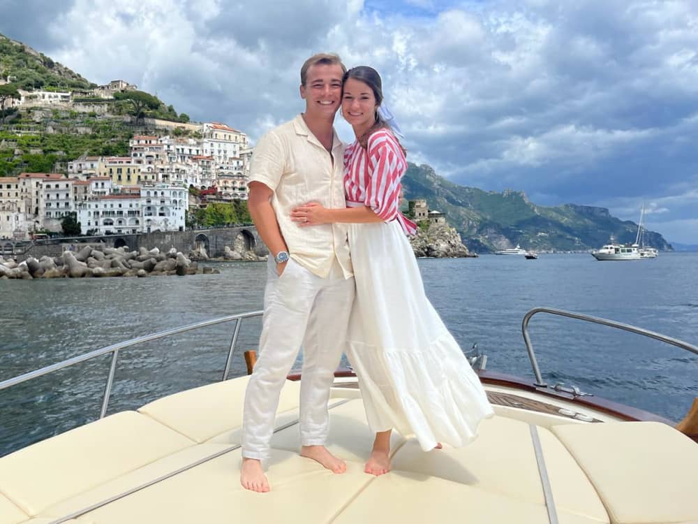 Paseo en barco privado por la costa de Amalfi desde Salerno en barco abierto