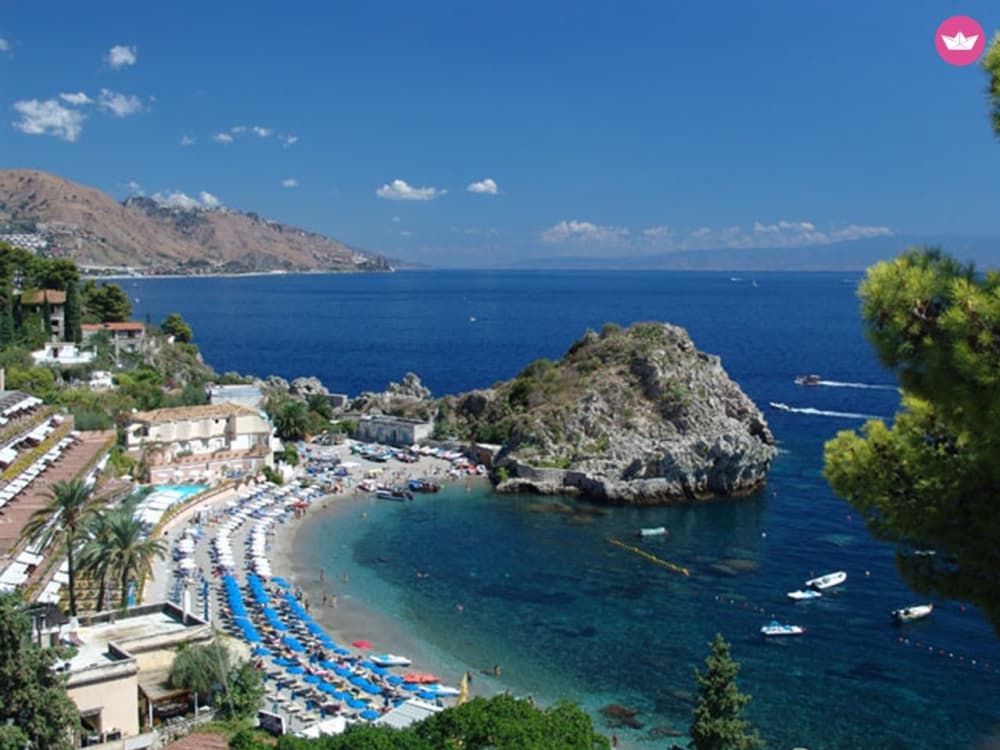 Delfini e Tramonto a Taormina