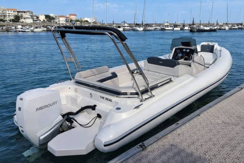 Ein Tag voller verborgener Schätze: Sakarun, Blaue Lagune und Golubinka-Höhle