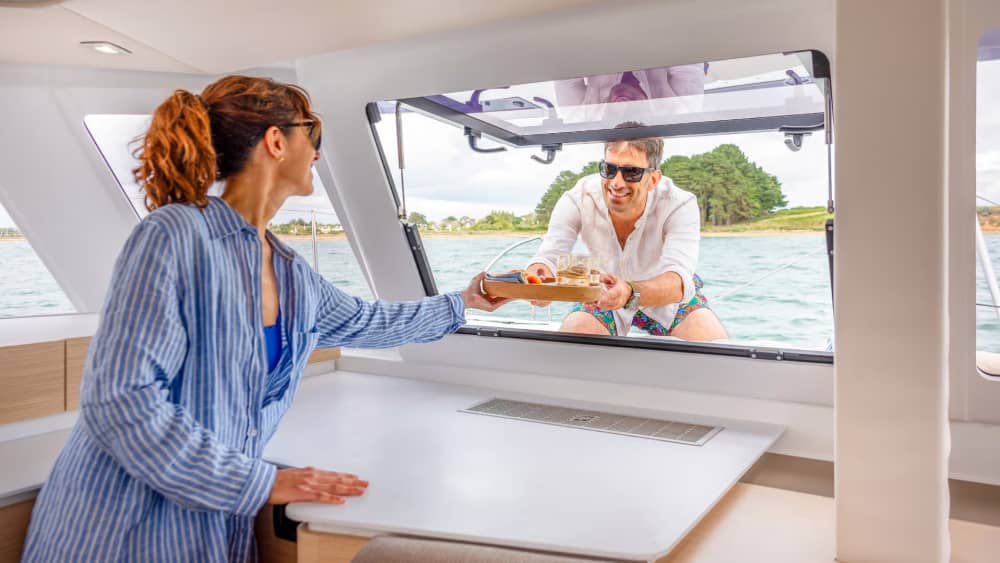 Fünfstündige private Luxuskreuzfahrt bei traumhaftem Sonnenuntergang in Nafplio mit dem Katamaran Marta