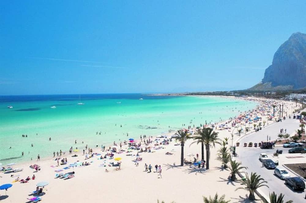 Be amazed by the Zingaro Reserve