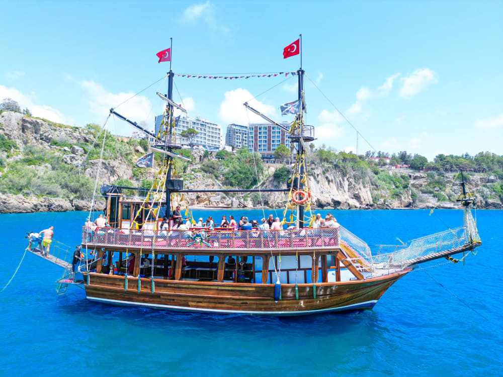 Antalya Entspannungs-Bootstour | Besuch von Wasserfall und Strand, inklusive Mittagessen und alkoholfreien Getränken