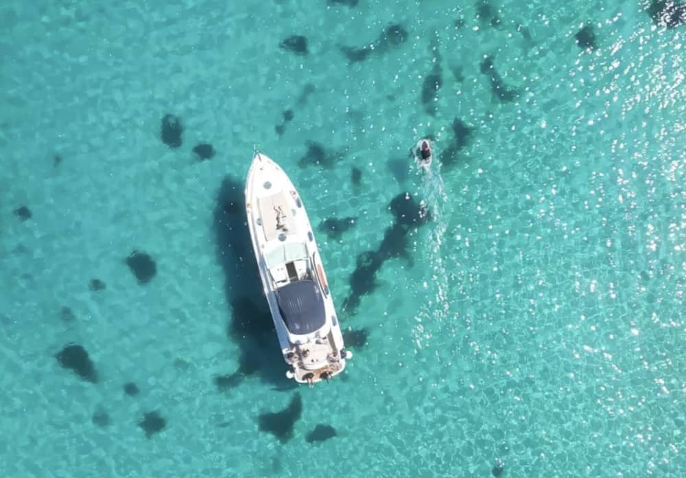 Aluguel de iate de luxo de meio dia em Hakuna Matata