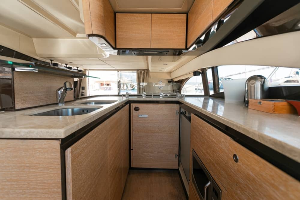 6-godzinny rejs jachtem do Marbelli z Puerto Banús