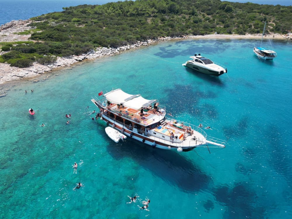 Crucero de descubrimiento de islas: Isla Orak, Isla Negra y Bahías Ocultas