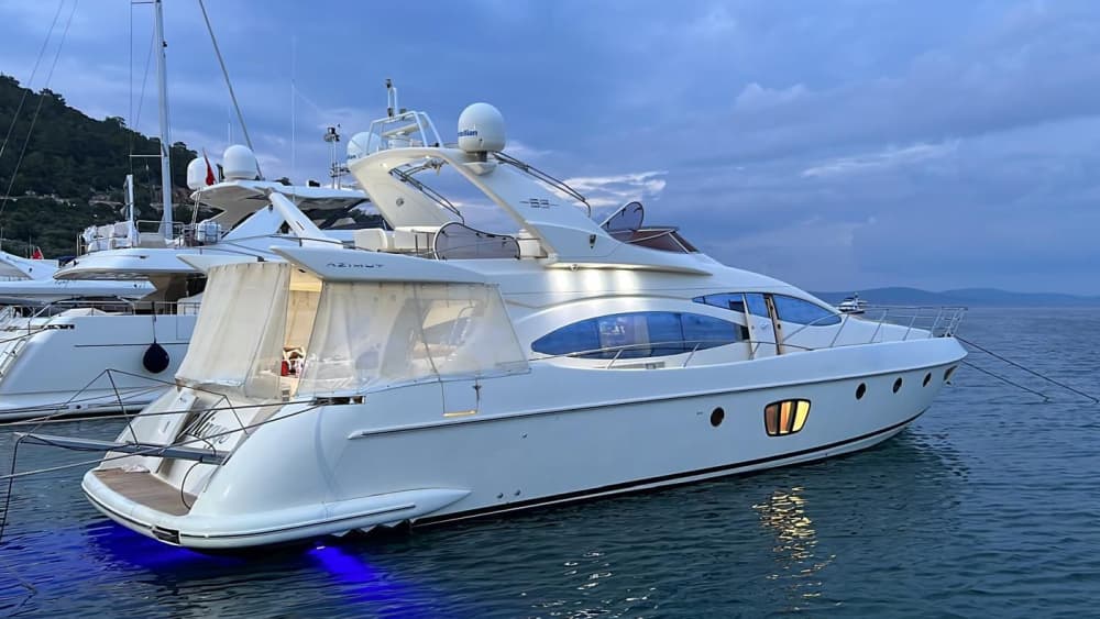 Descubra la mejor experiencia de natación y relajación en yate en Bodrum