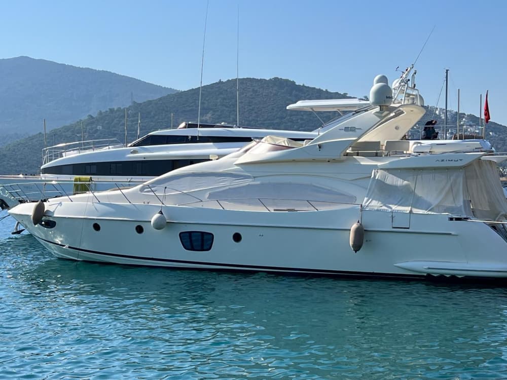 Descubra la mejor experiencia de natación y relajación en yate en Bodrum