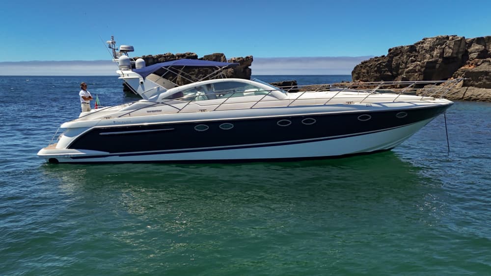 4-stündiger Halbtages-Luxus an Bord der Fairline Targa 52