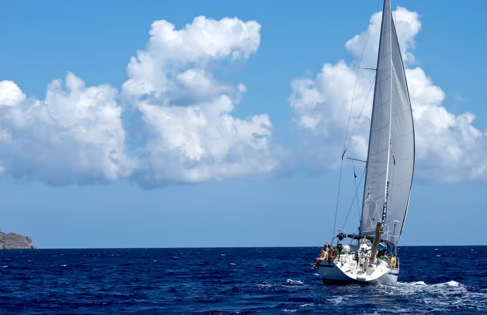 Aventura matutina o al atardecer con Dufour 52