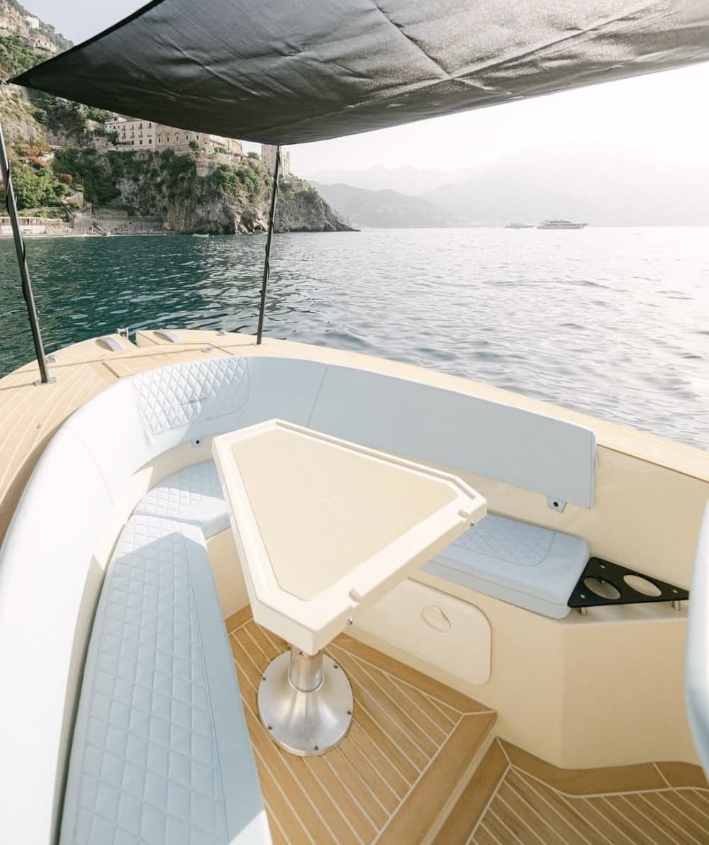 Experiencia en barco privado de Cascais a Seixal - 5,5 horas