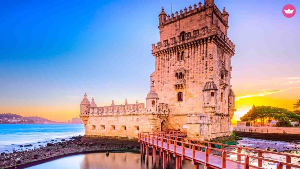 Privates Bootserlebnis von Cascais nach Lissabon und Almada