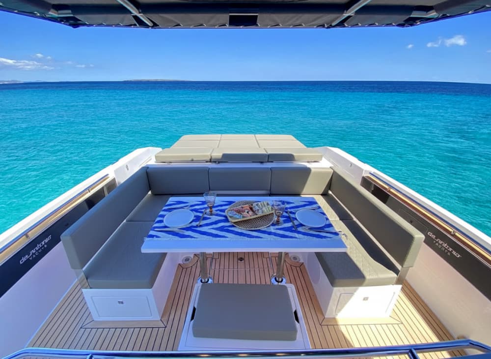 Full day tour to Antiparos and Despotiko (D36)