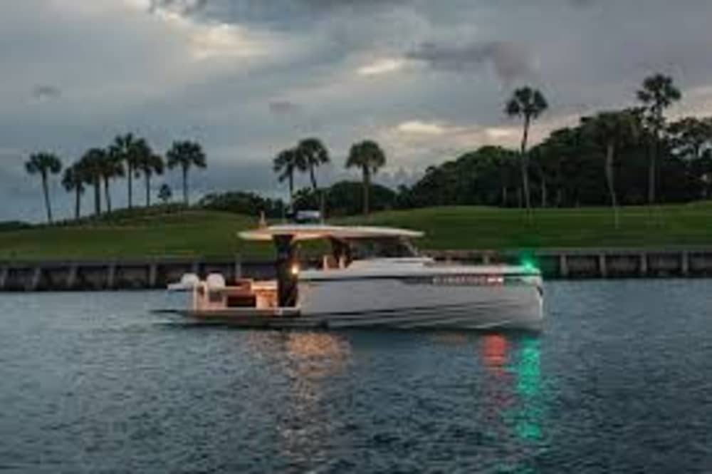 Romantyczny wypad na łódce z nocą na kotwicy: Magiczna noc na łódce dla dwojga