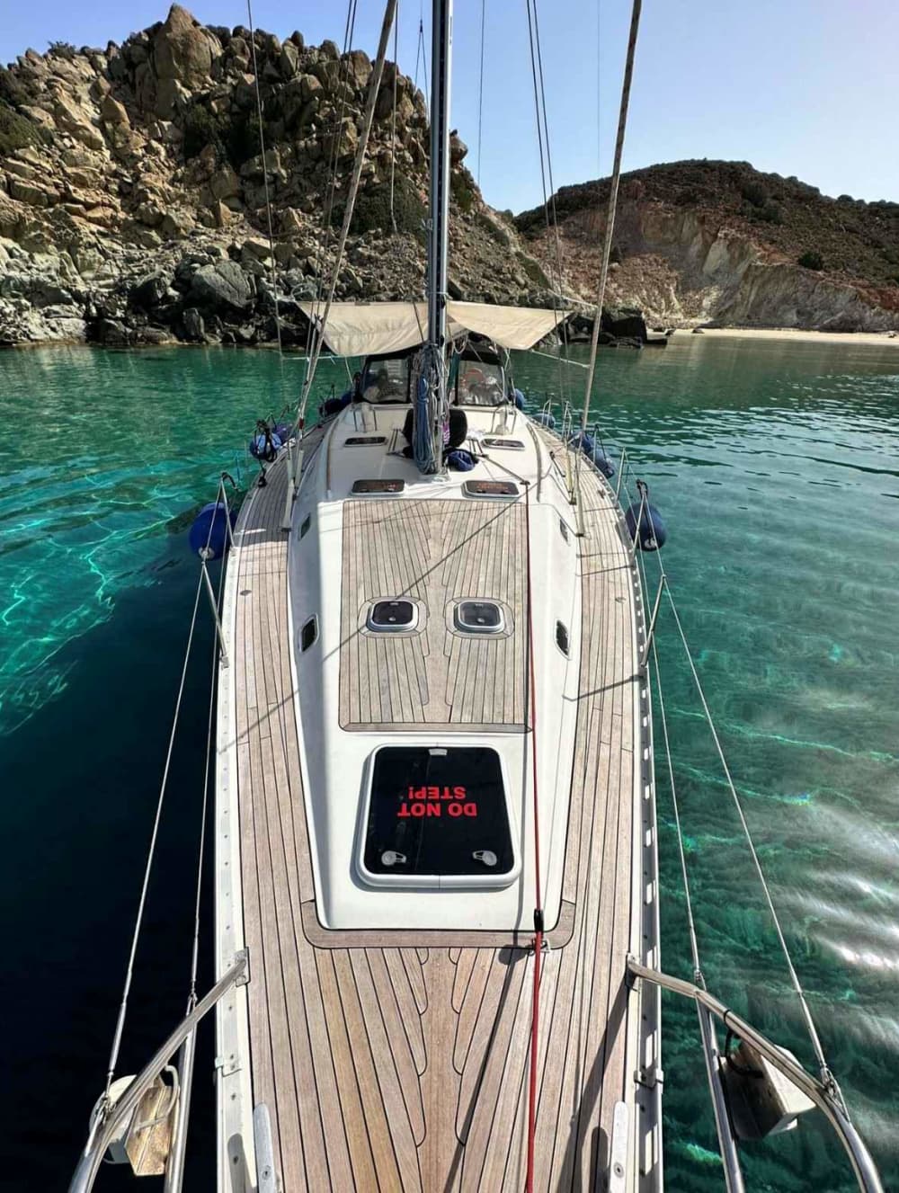 West Milos Adventure Cruise – Explore Kleftiko & Hidden Beaches