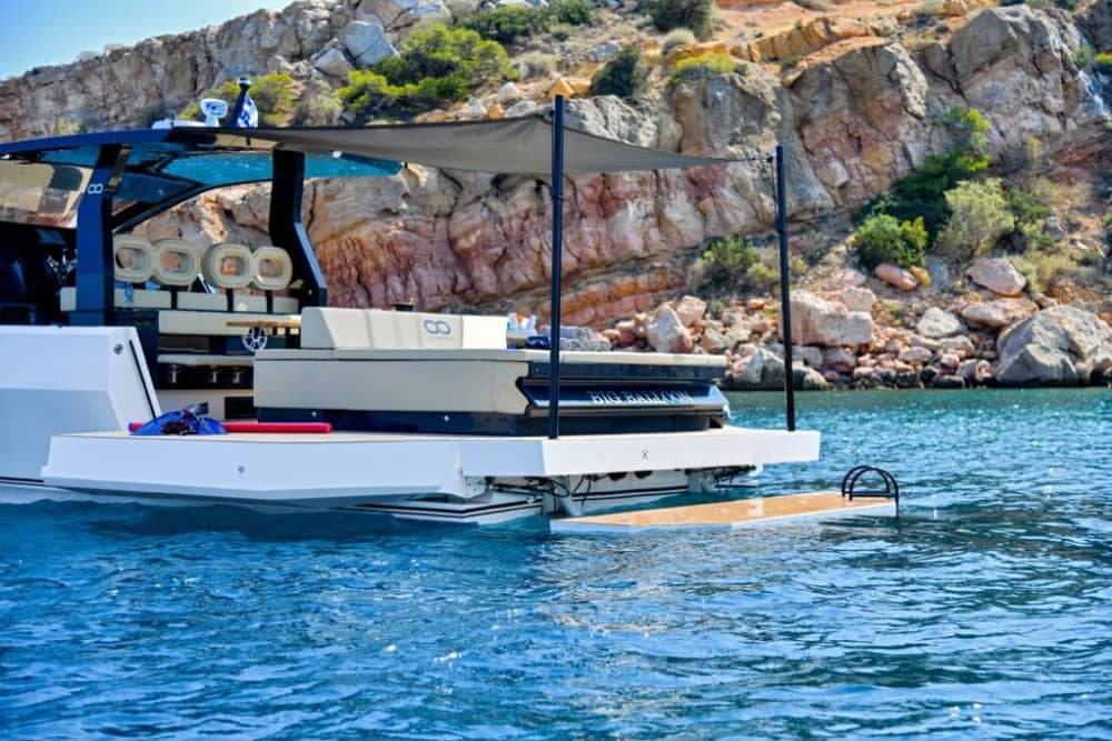 Crociera di lusso in yacht privato a Kleftiko e Poliegos