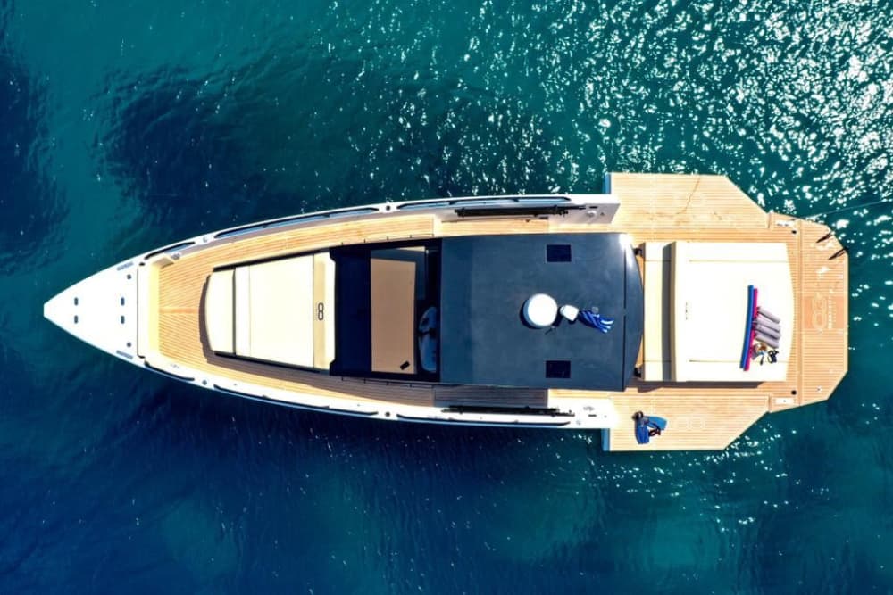 Crociera di lusso in yacht privato a Kleftiko e Poliegos