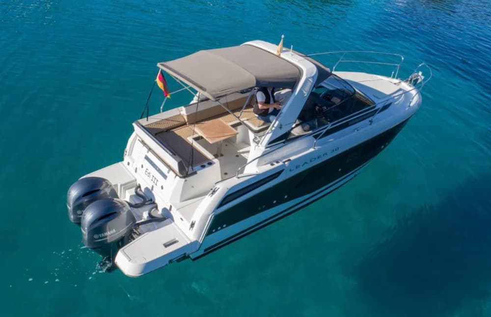Exclusive premium Yacht Charter with new “Pamoli” Jeanneau Leader 30