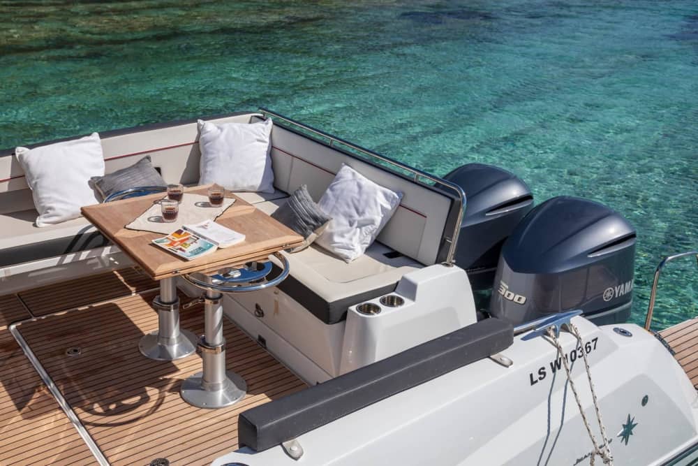 Experiencia en yate de lujo: Lipari y Vulcano desde Milazzo