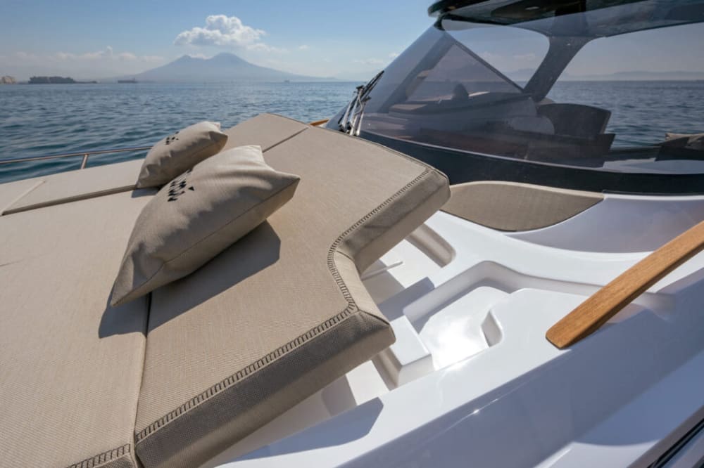 Lipari y Vulcano desde Milazzo: experiencia exclusiva en yate