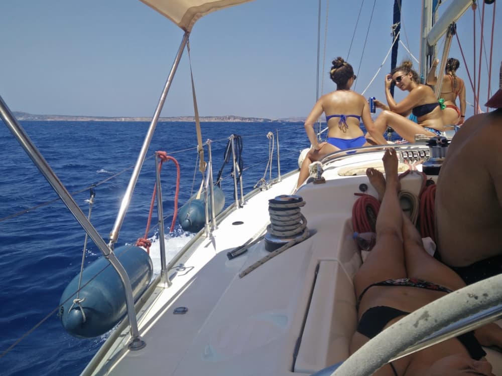 Esperienza privata di navigazione al tramonto e crociera costiera a Malta