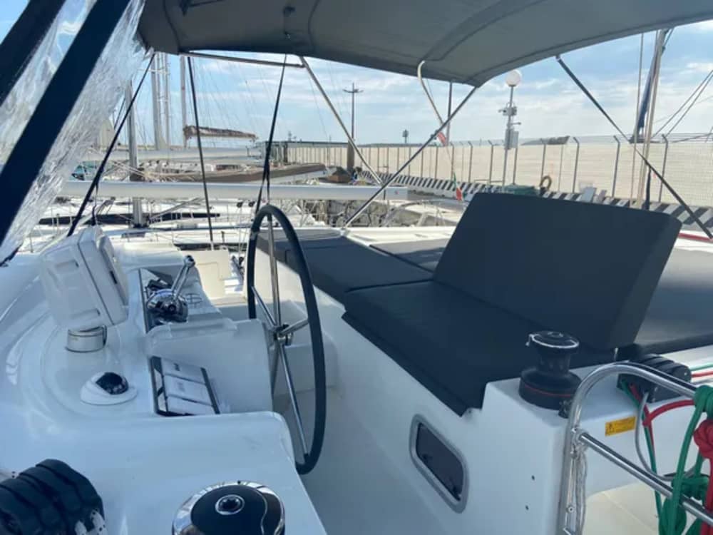 Luxe ontsnapping aan de Amalfikust – Exclusieve catamaranervaring
