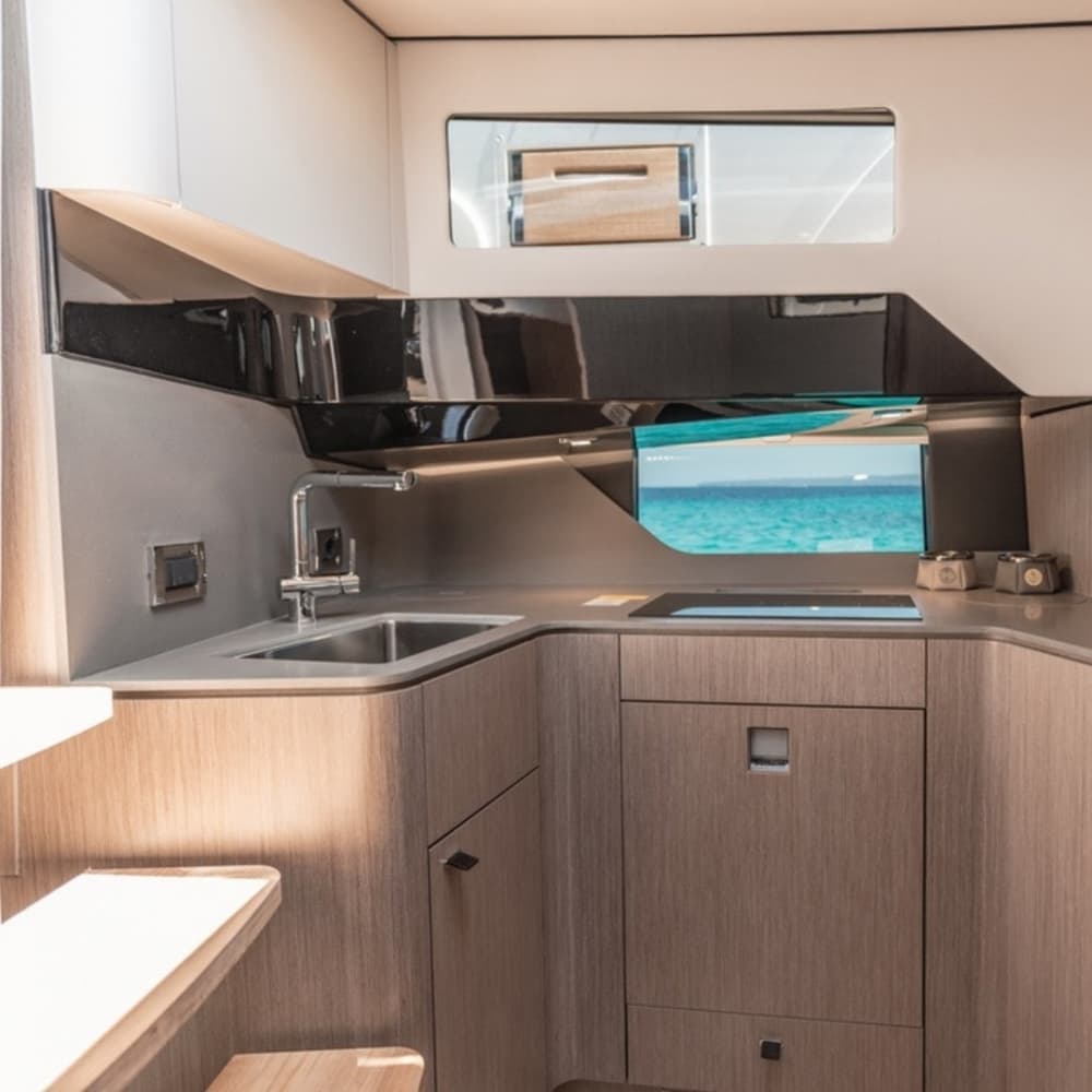 Fjord 41 XL Half-day cruise between Monaco and Nice (All inclusive)