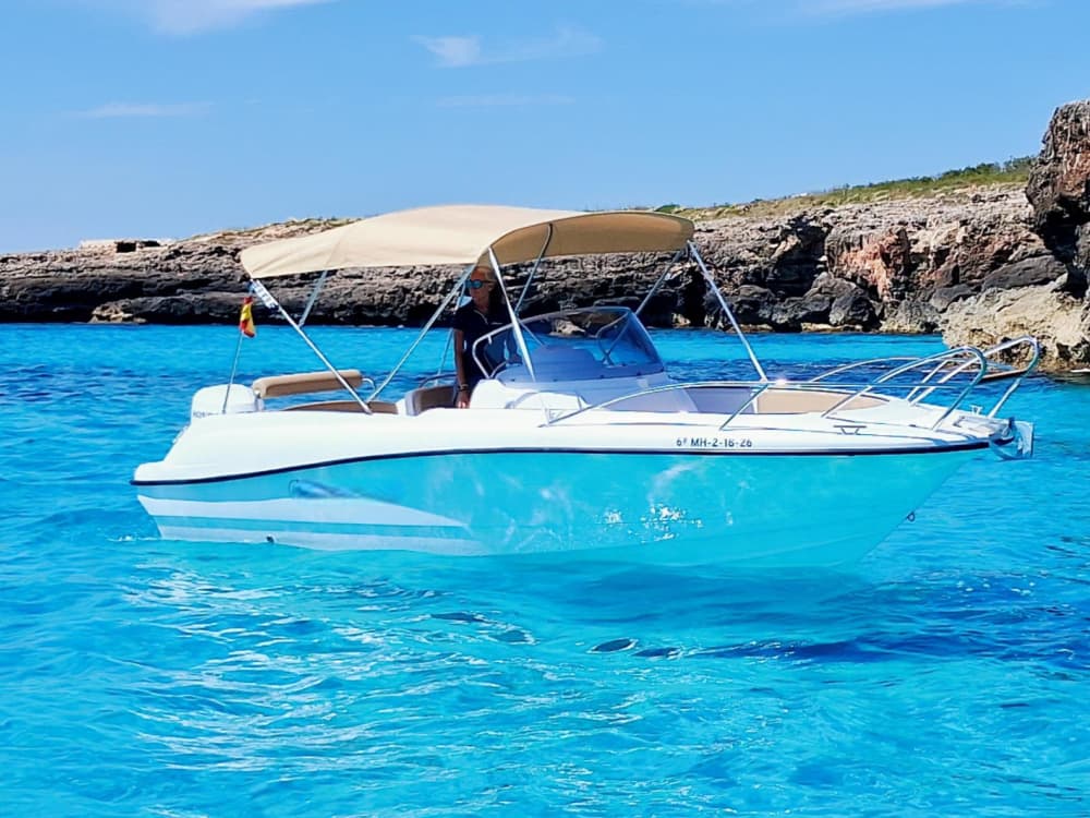 730.1 - Private excursion to the southern coves (Macarella, Turqueta, Es Talaier, Son Saura)
