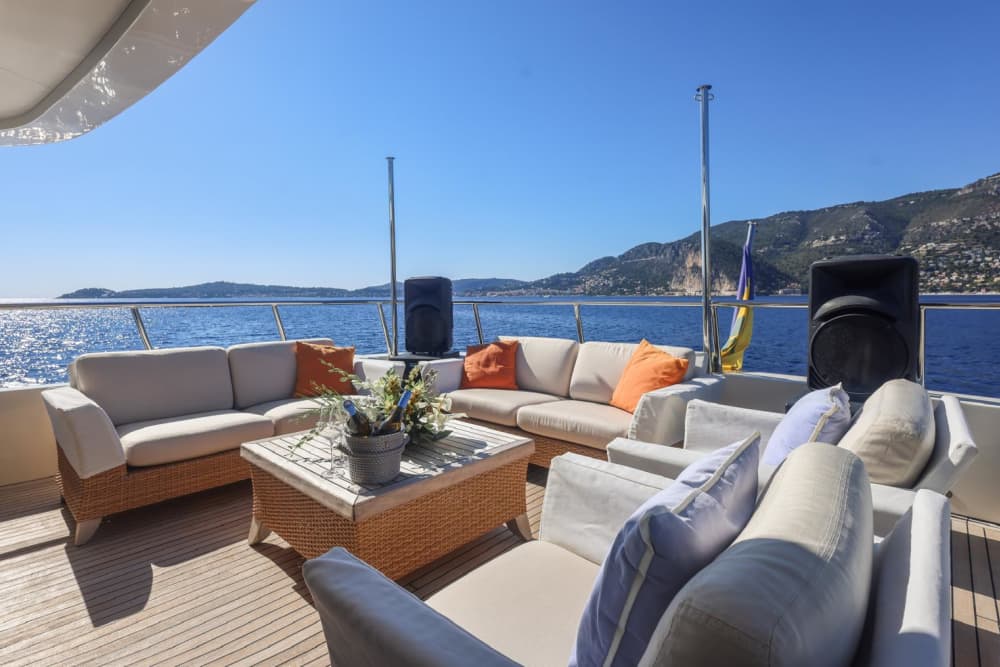Party Yacht Experience