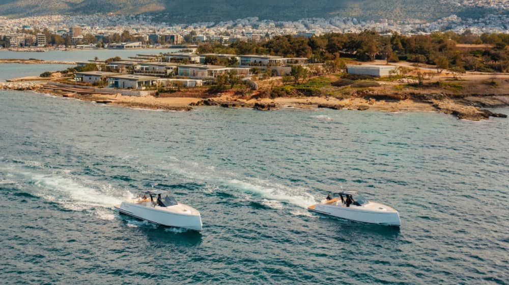 Égine à Moni et Agkistri | Excursion privée d'une journée en yacht