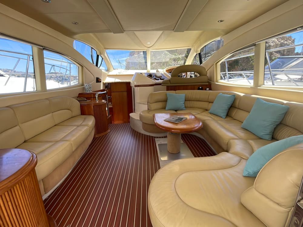 Tropical Coast Yacht Experience – Nature and Hidden Coves (4h)