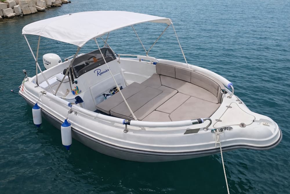 Taranto Boat Tour – Mar Grande, Cheradi & Aperitivo